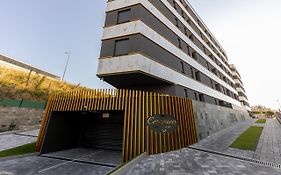 New Studio For 2, Free Private Garage Spot, Wi-Fi, 200 M From Mall Of Split